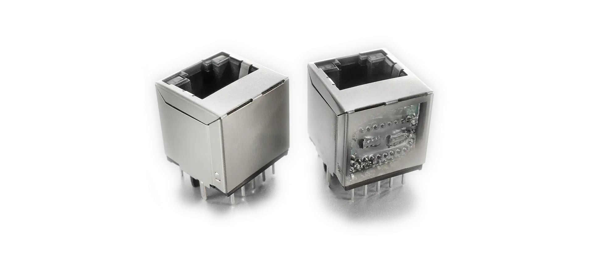 RJ45 transformer jacks with integrated magnetics