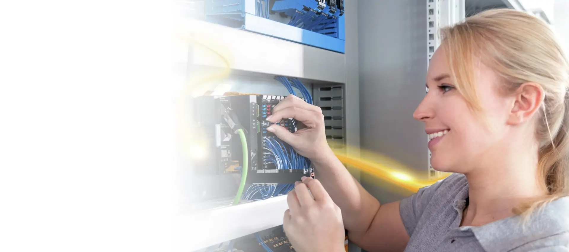 控制器 (PLC)