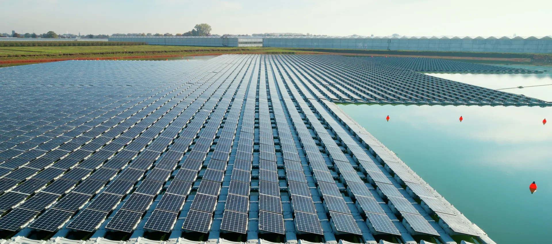 Aquasol, la planta solar flotante más grande de Latinoamérica cuenta con la innovación y calidad de Weidmüller