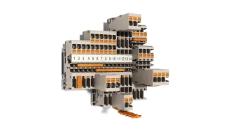 Pluggable terminal blocks