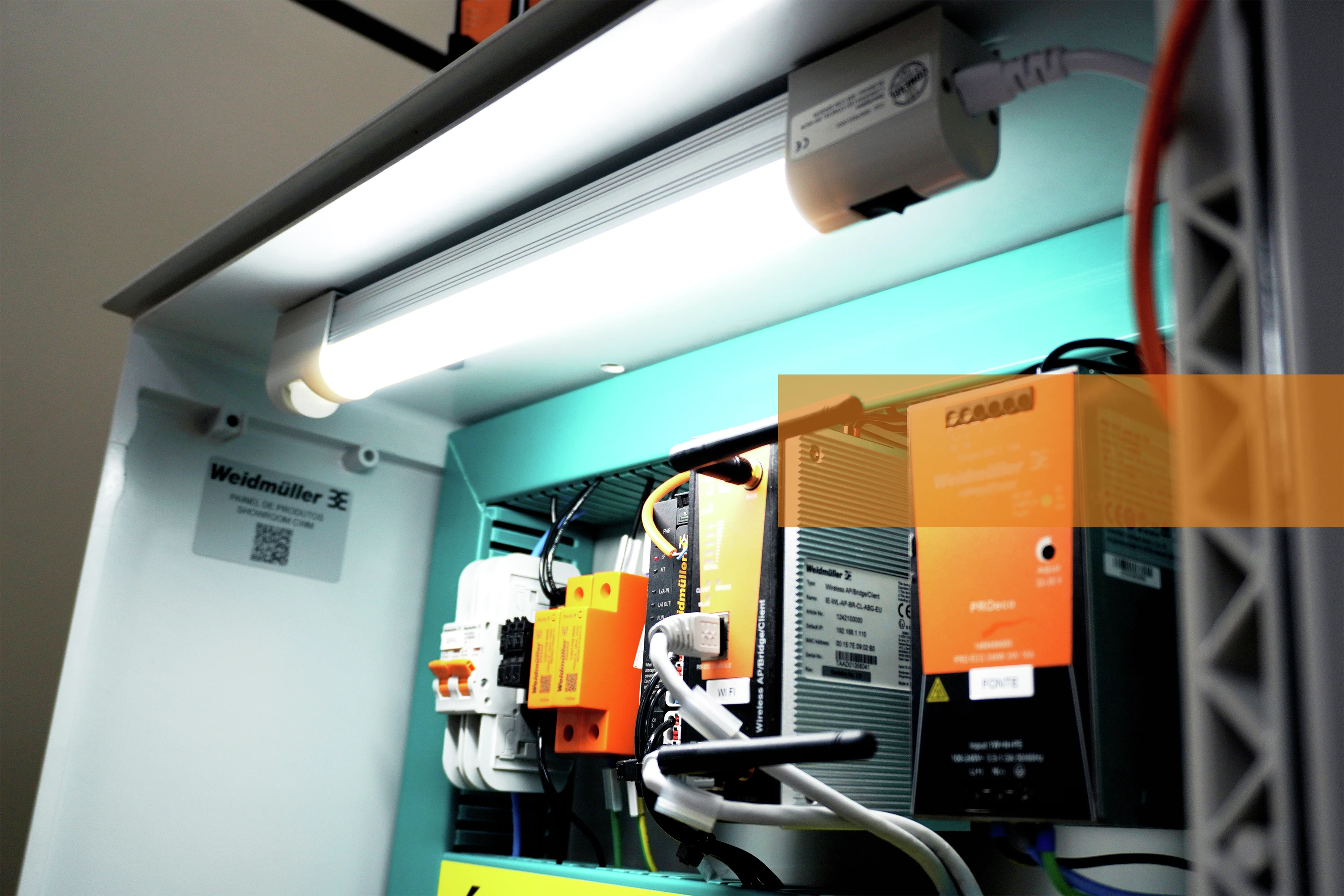 Luminárias Linha Conexel