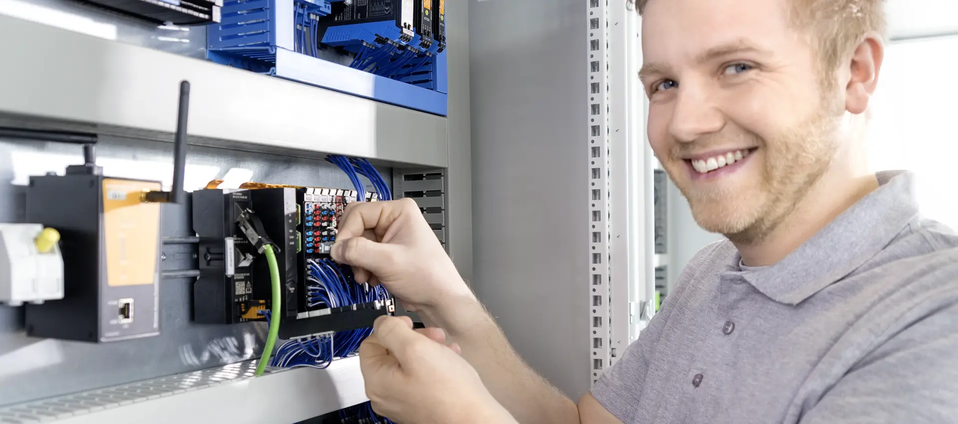 Controllers (PLC) & Edge