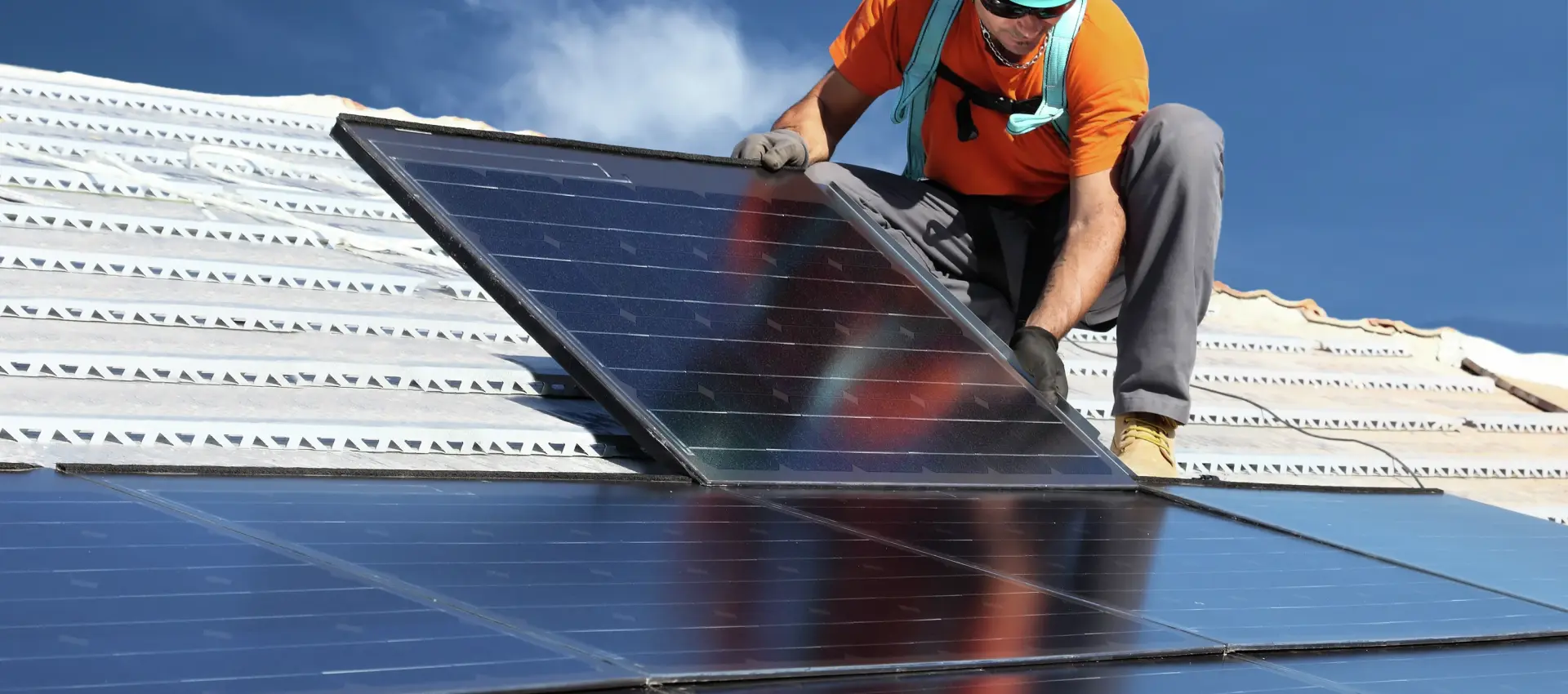 Generatoranschlusskästen für ein nachhaltiges Fussballstadion mit Solaranlage