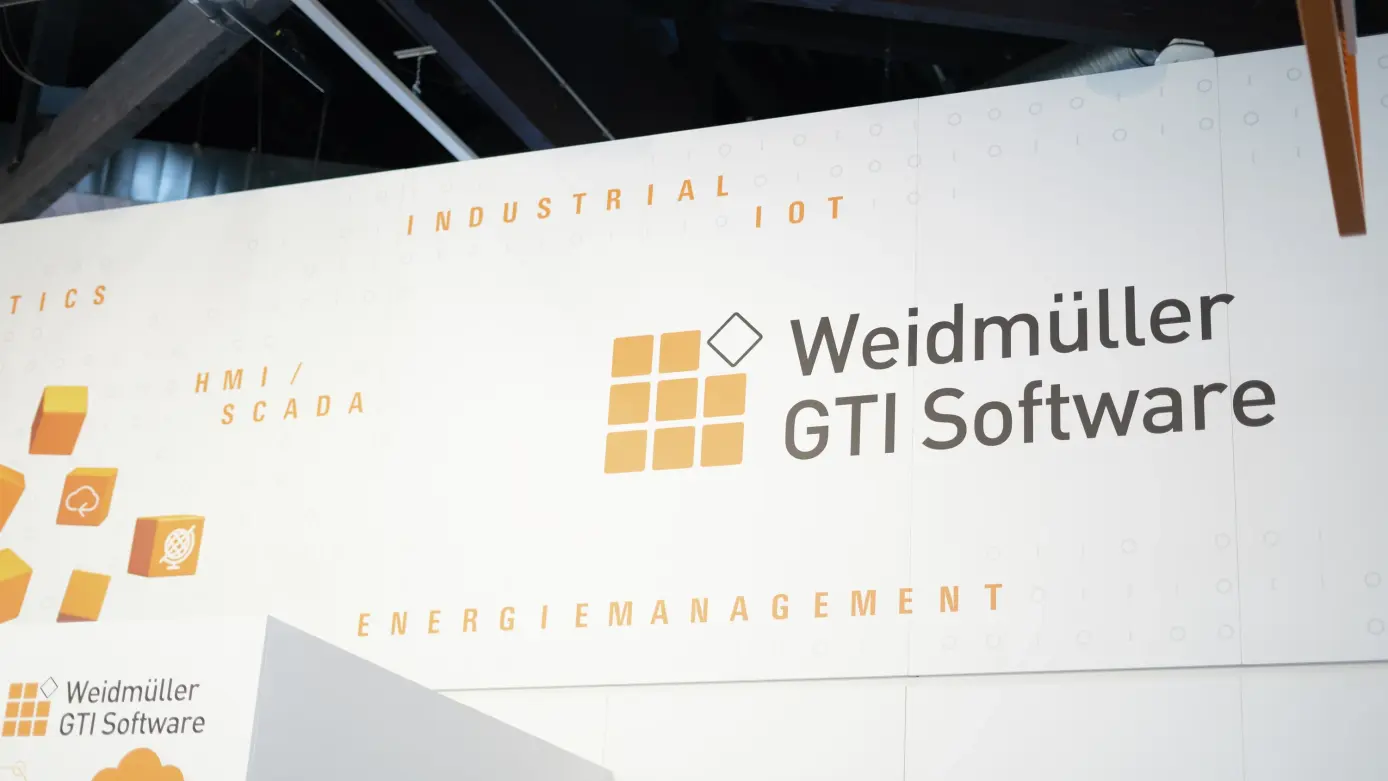 Software from Data to Value.
